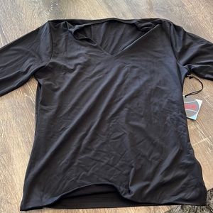 Black workout shirt NWT